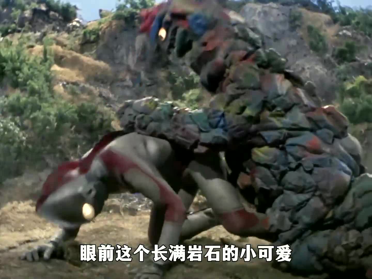 杰克奥特曼:防卫军挑衅透明怪兽戈尔巴格斯,杰克惨遭奥特袭裆