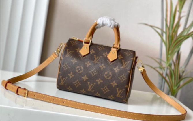 说一下原单lv路易威登m81085(20cm)nano speedy手袋,(可拆卸长肩带)