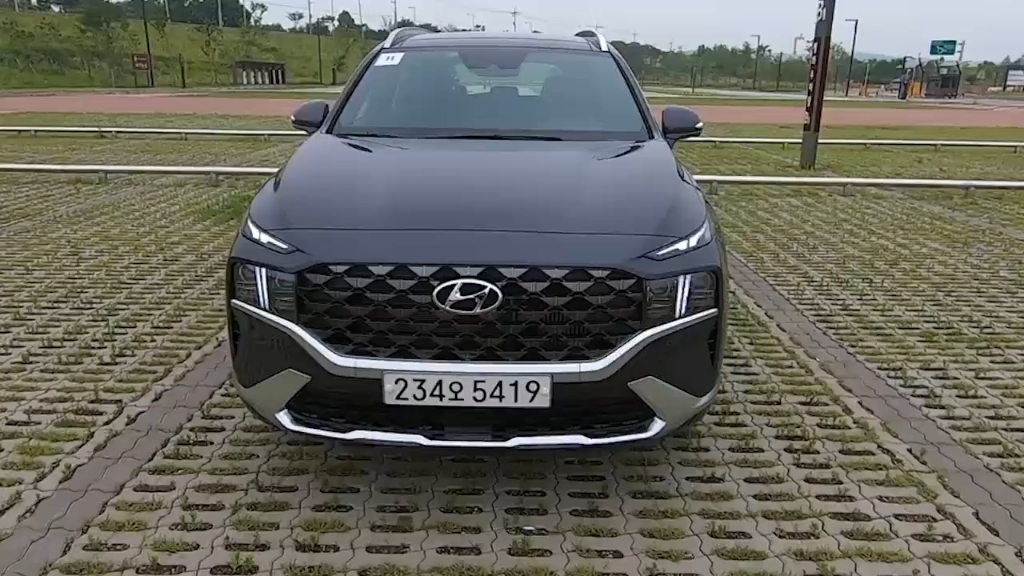 抢先试驾2021款全新现代胜达,按住钥匙不松手,神奇的一幕开始了