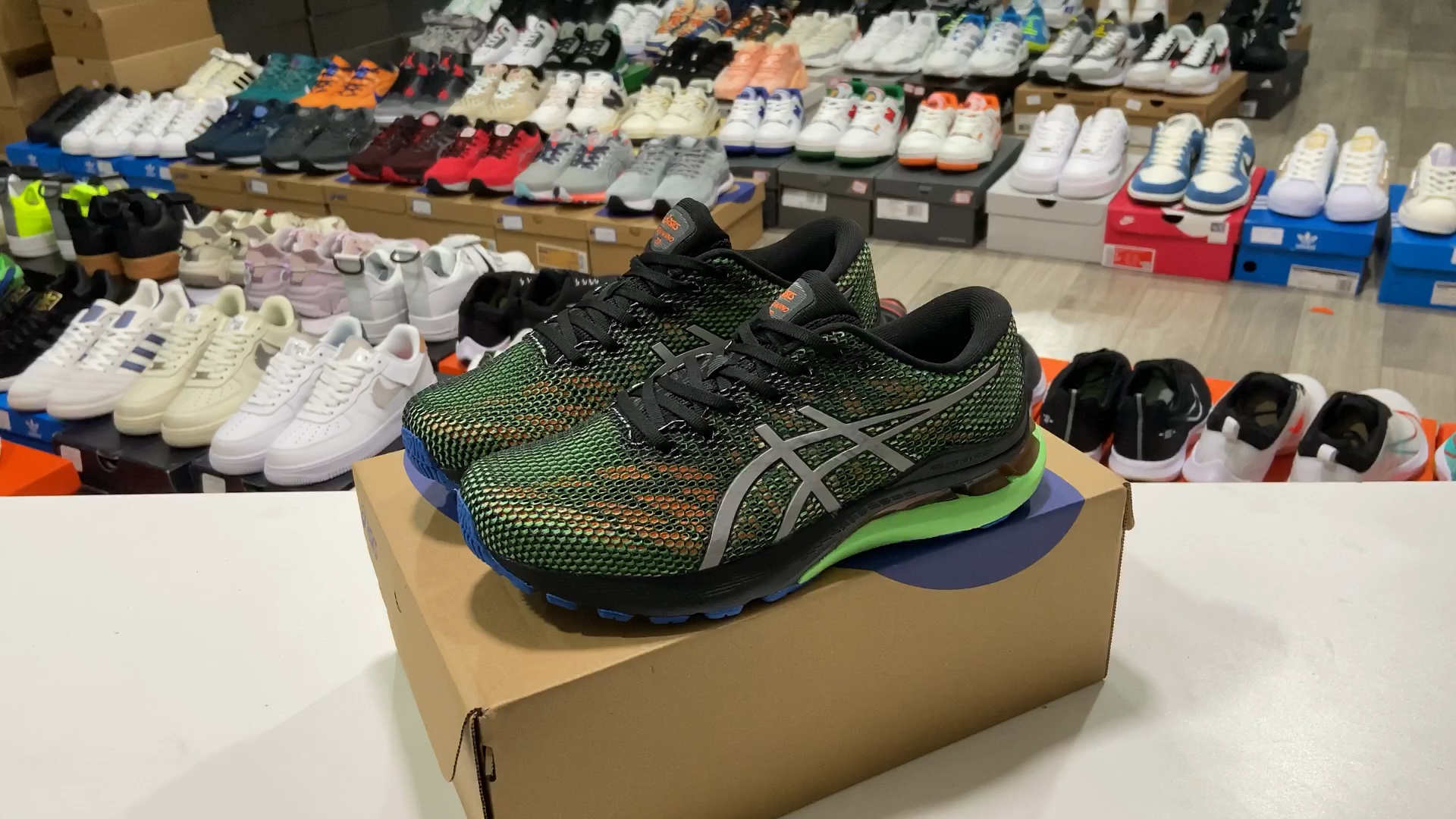 日本专业跑鞋品牌ASICS/亚瑟士 GelKayano 28 28代 户外越野休闲运动跑步鞋?.,哔哩哔哩bilibili