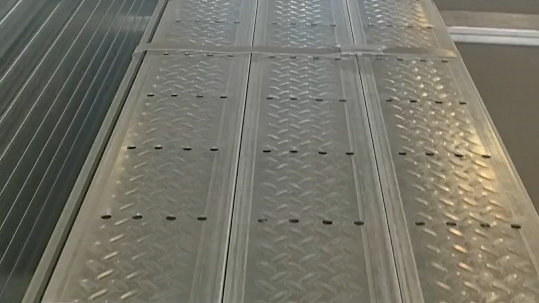 打孔钢平台扣板,品质保证,发货速度超乎想象