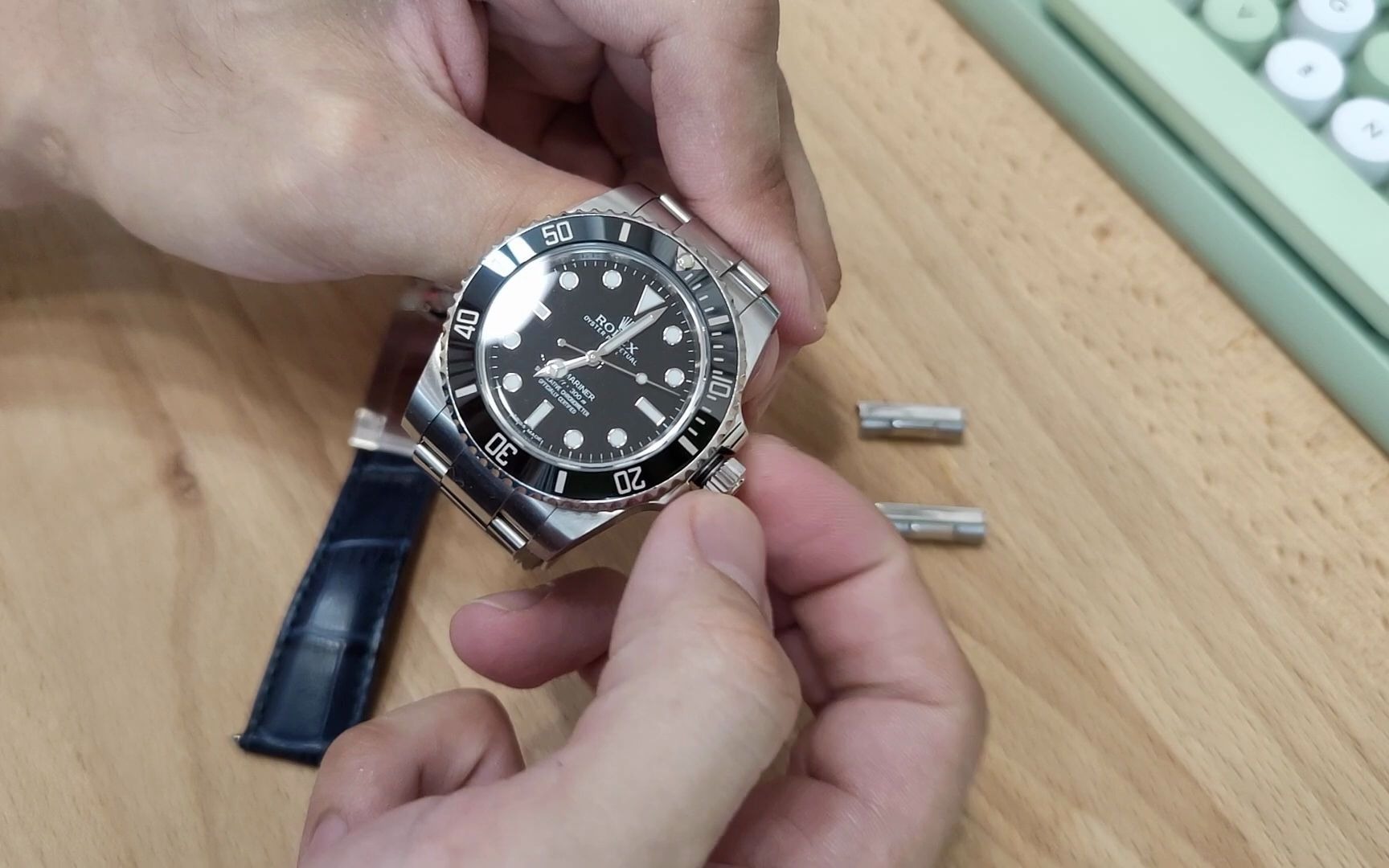 Rolex 劳力士水鬼 submariner 换定制皮带加头粒真够骚!哔哩哔哩bilibili