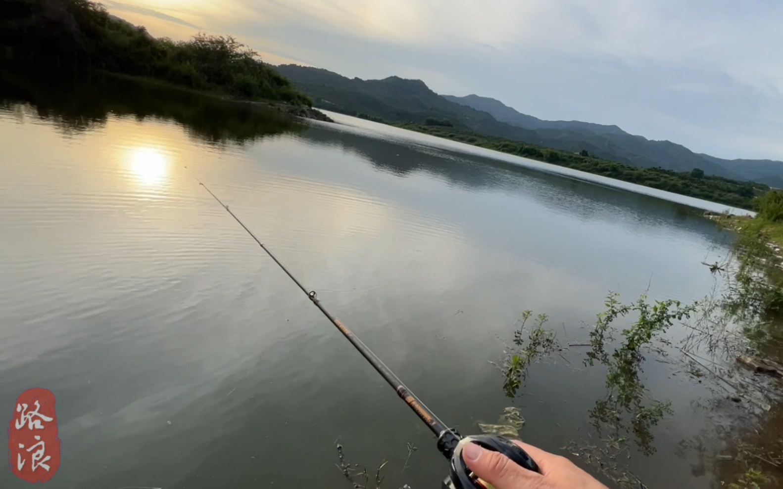 路亞釣魚標題水庫路亞大紅魚