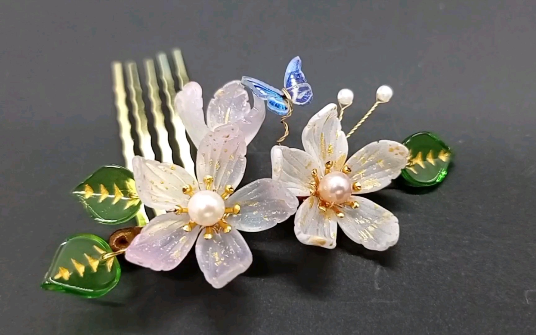 温柔可爱的小发梳