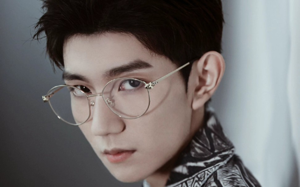 【王源】王源眼镜杀.儒雅的,禁欲的,书生气的,斯文的,可爱的