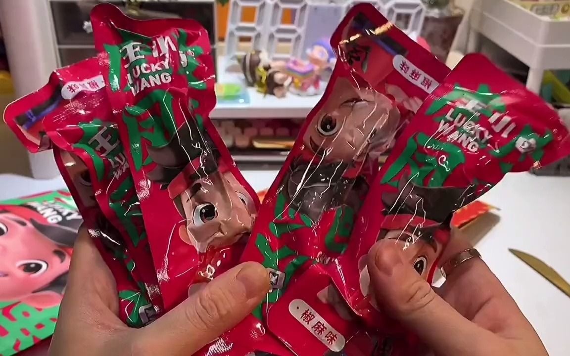 又是快乐吃土的一天#拼多多视频#追剧小零食