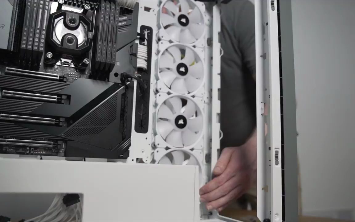 CORSAIR 7000 系列全塔式机箱 打造您的杰作哔哩哔哩bilibili