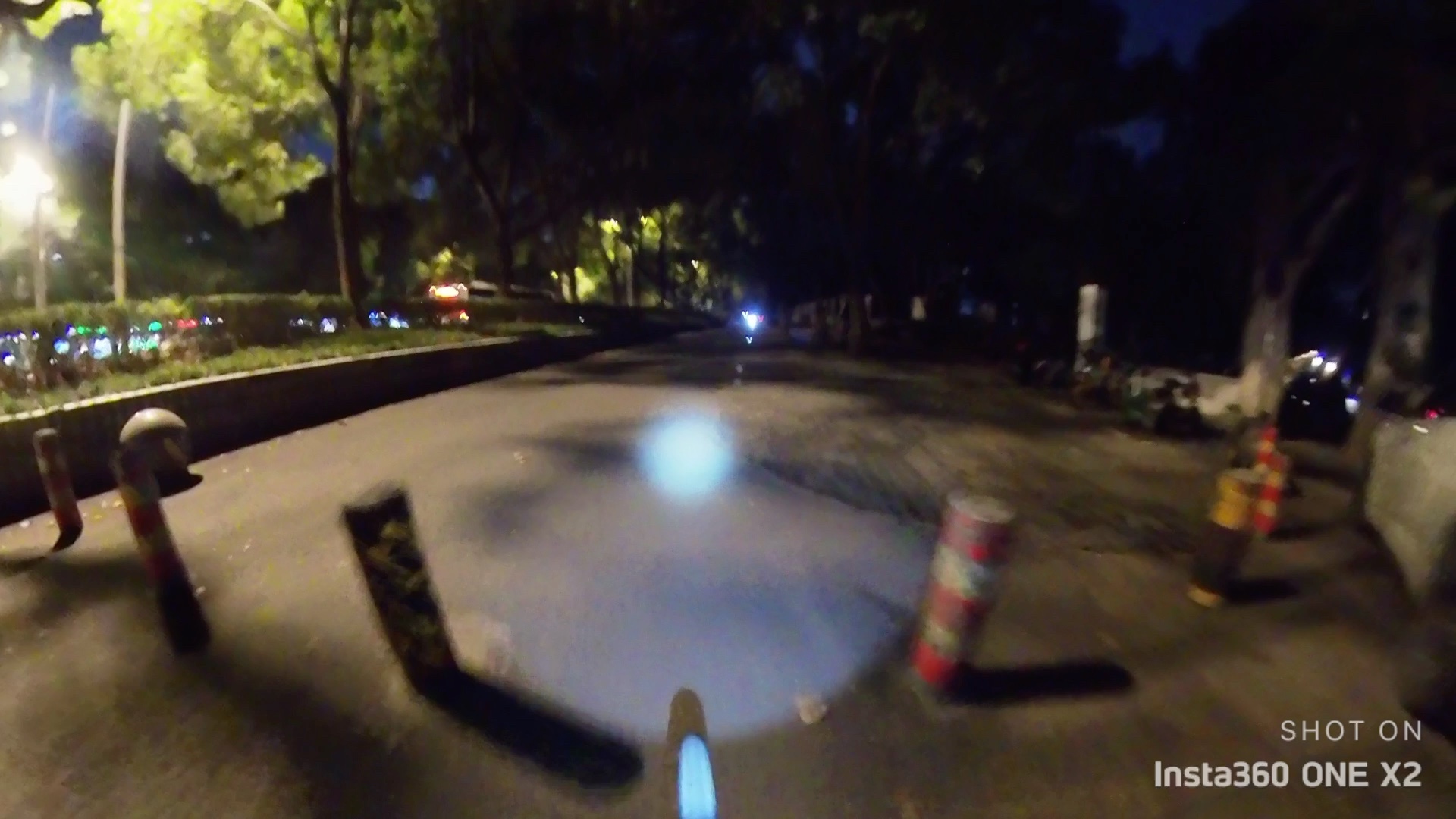 [图]insta360x2 4k30fps，夜间各种环境效果，普通模式，平面1080p默认参数导出效果