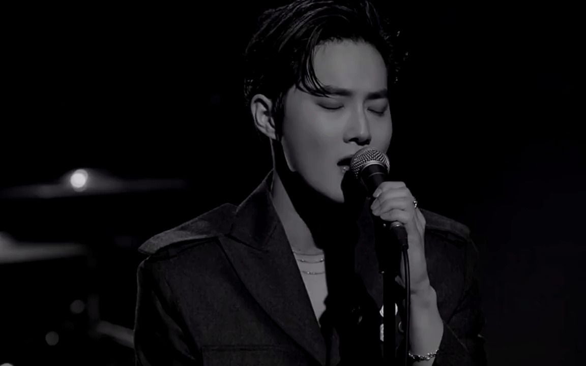 exo队长"金俊勉"新曲《自拍照》现场首唱!霸气唱功开口跪