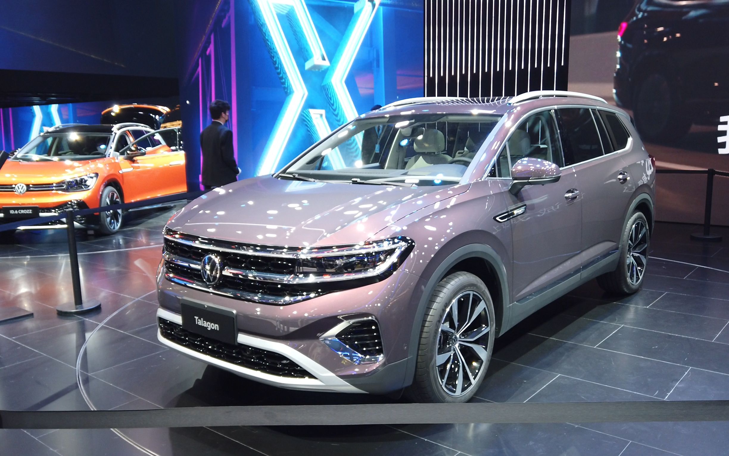 上海车展-实拍一汽大众揽境,车长5152毫米,2.5t v6发动机配四驱