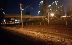 Скачать видео: 【中国铁路】京沪线夜晚拍车合集。