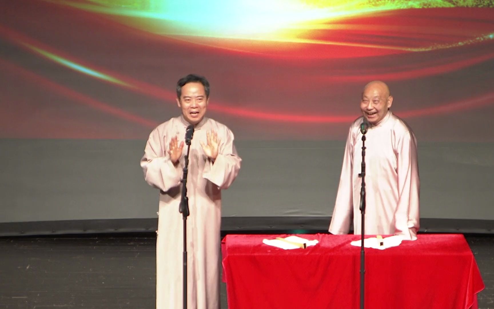 【相声】徐德亮 王文林《卖估衣》