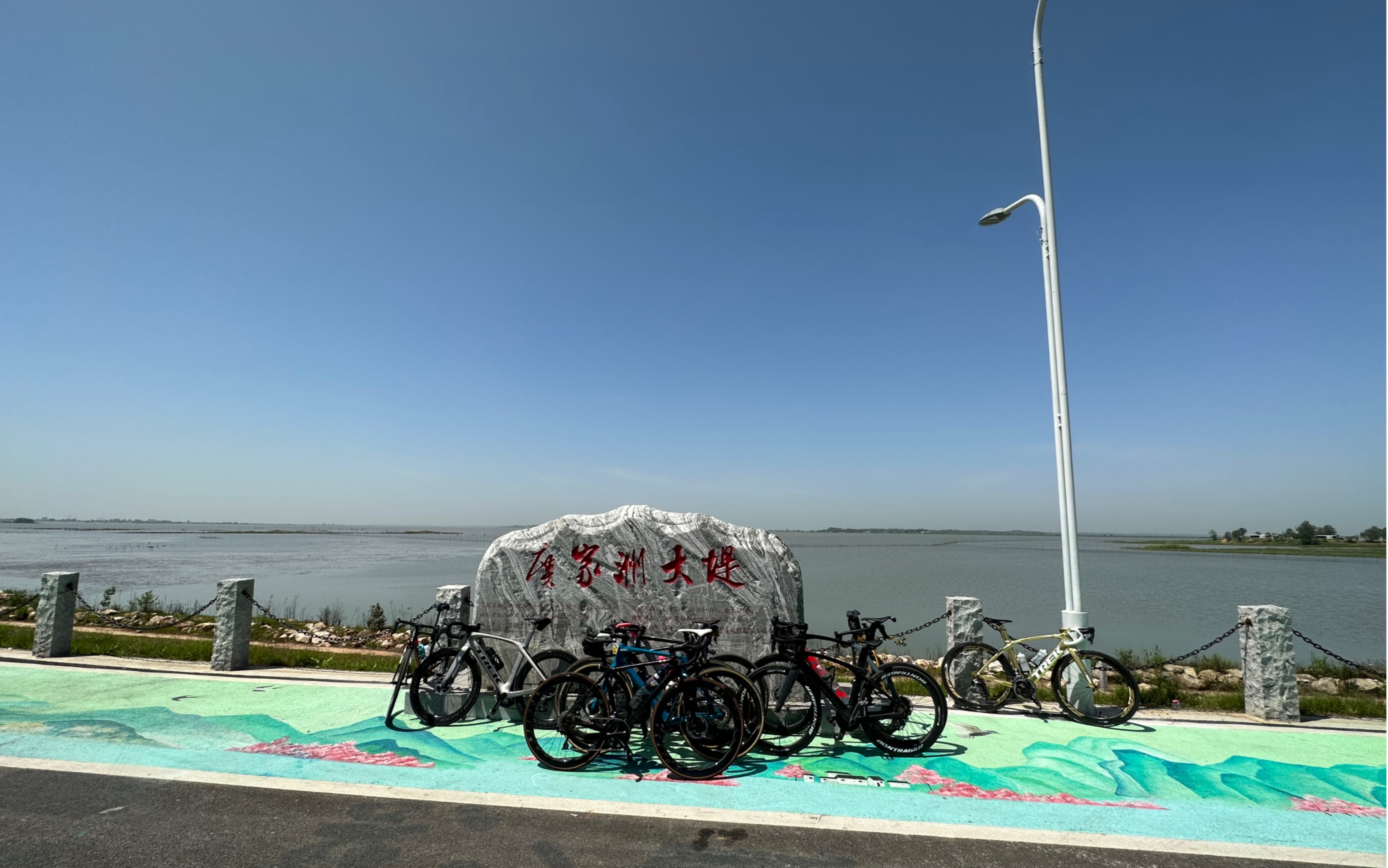 环梁子湖happy200