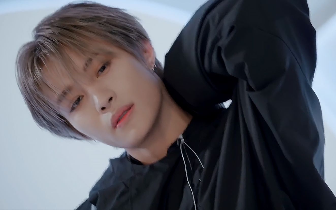 【刘扬扬/威神v】用不同的bgm打开扬扬_哔哩哔哩_bilibili