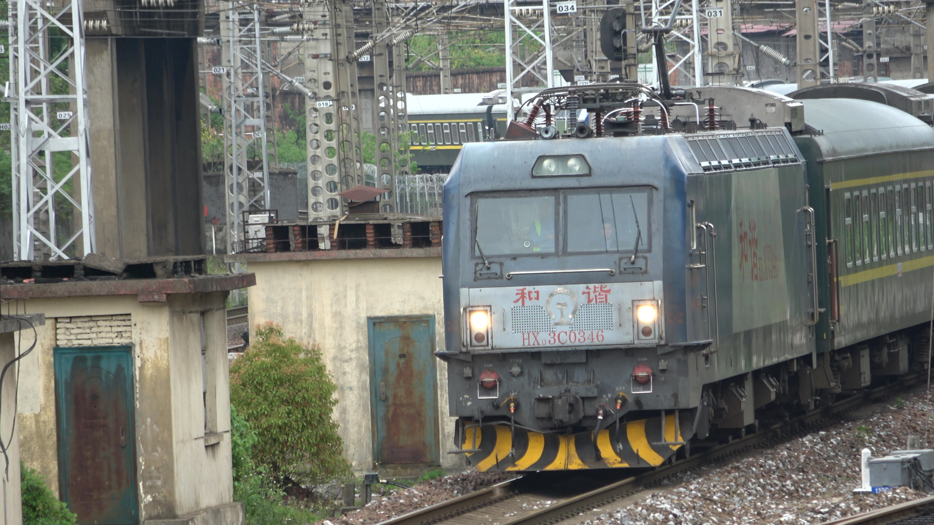 【浙赣铁路】(假日加)hxd3c 0346 南局向段牵引k8713进鹰潭客场