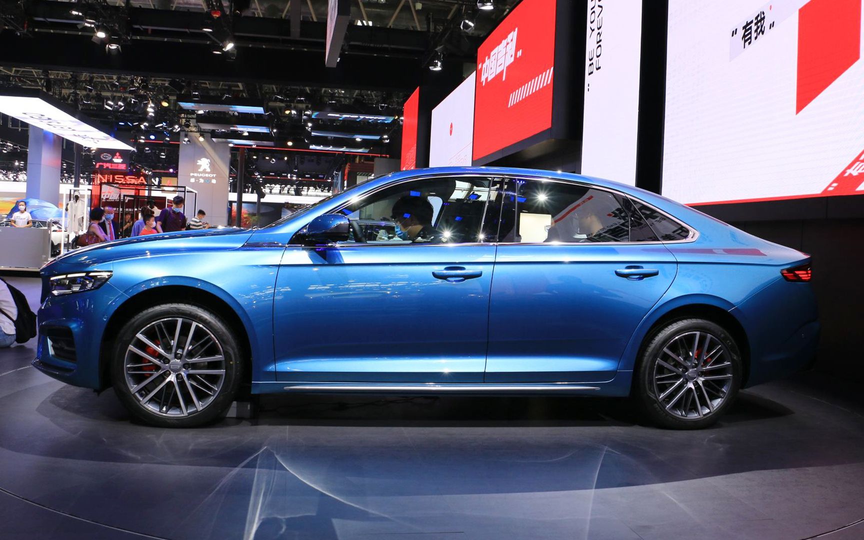 这才有家用轿车的样子顶配1488万轴距2800mm20t190马力