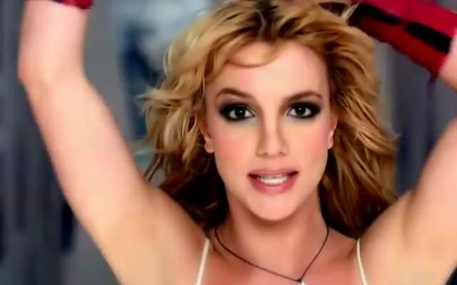 [图]【布兰妮】Britney Spears - Overprotected