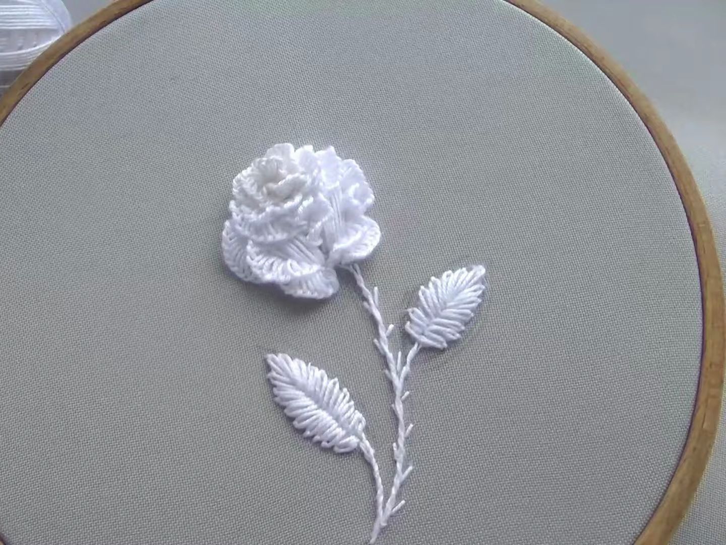 【malina gm embroidery】立体白蕾丝玫瑰刺绣教程amazing 3d white r