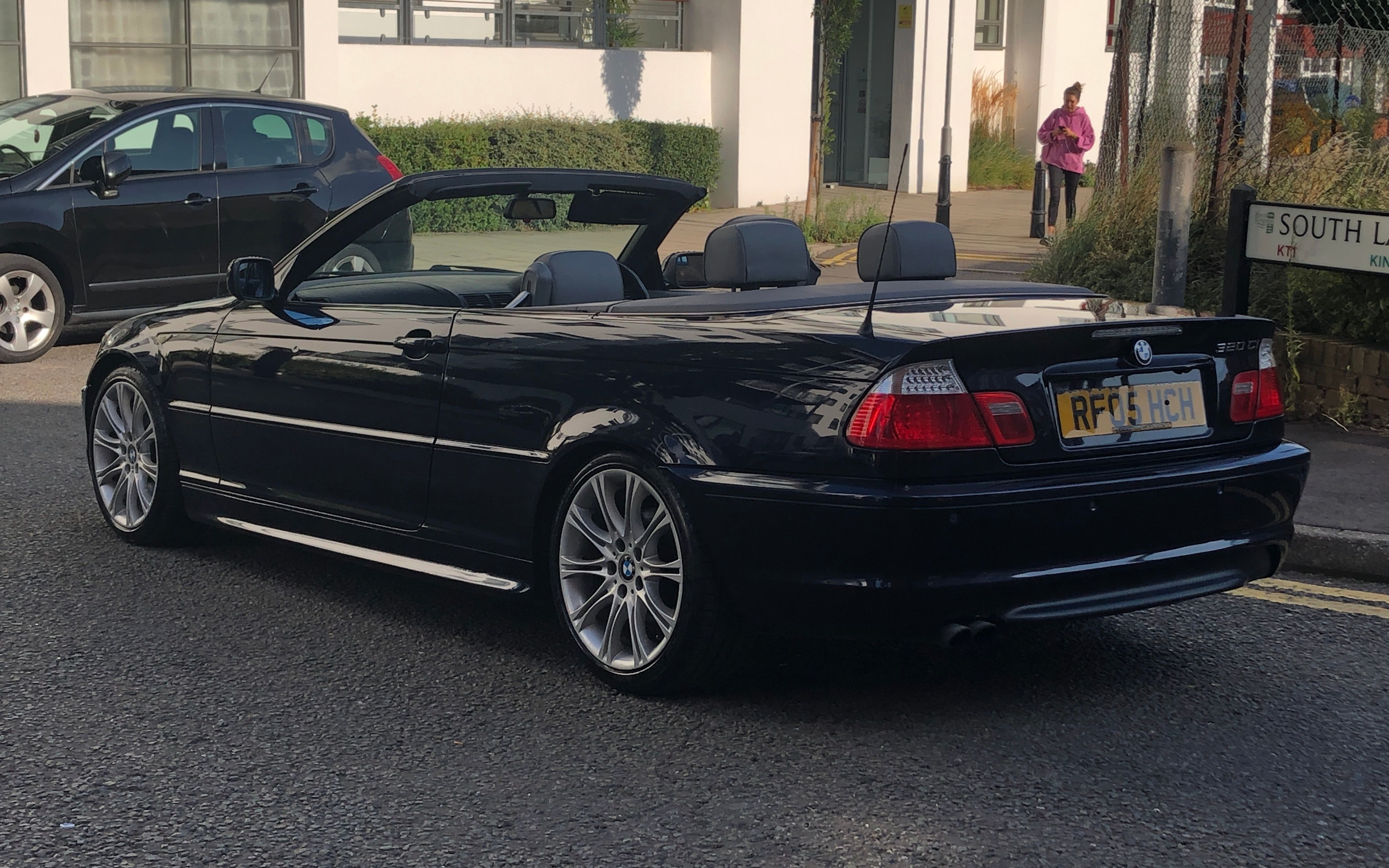 在英国3万5落地的宝马320ci e46 敞篷 到底香不香?