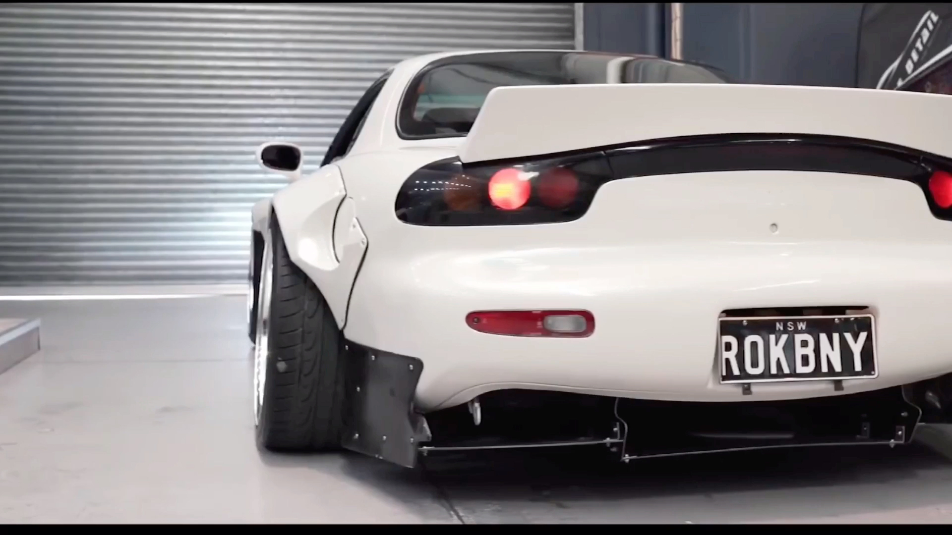 火箭兔宽体套件的rx7太美了