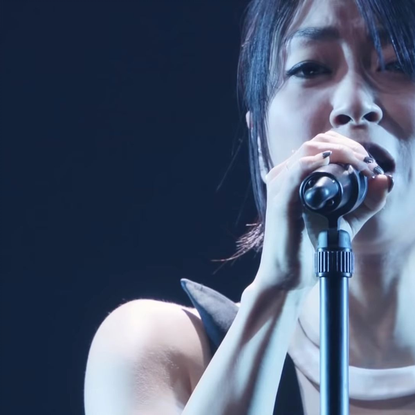 宇多ひかる、さん、 宇多田ヒカル「First Love」 Hikaru Utada Laughter in the Dark