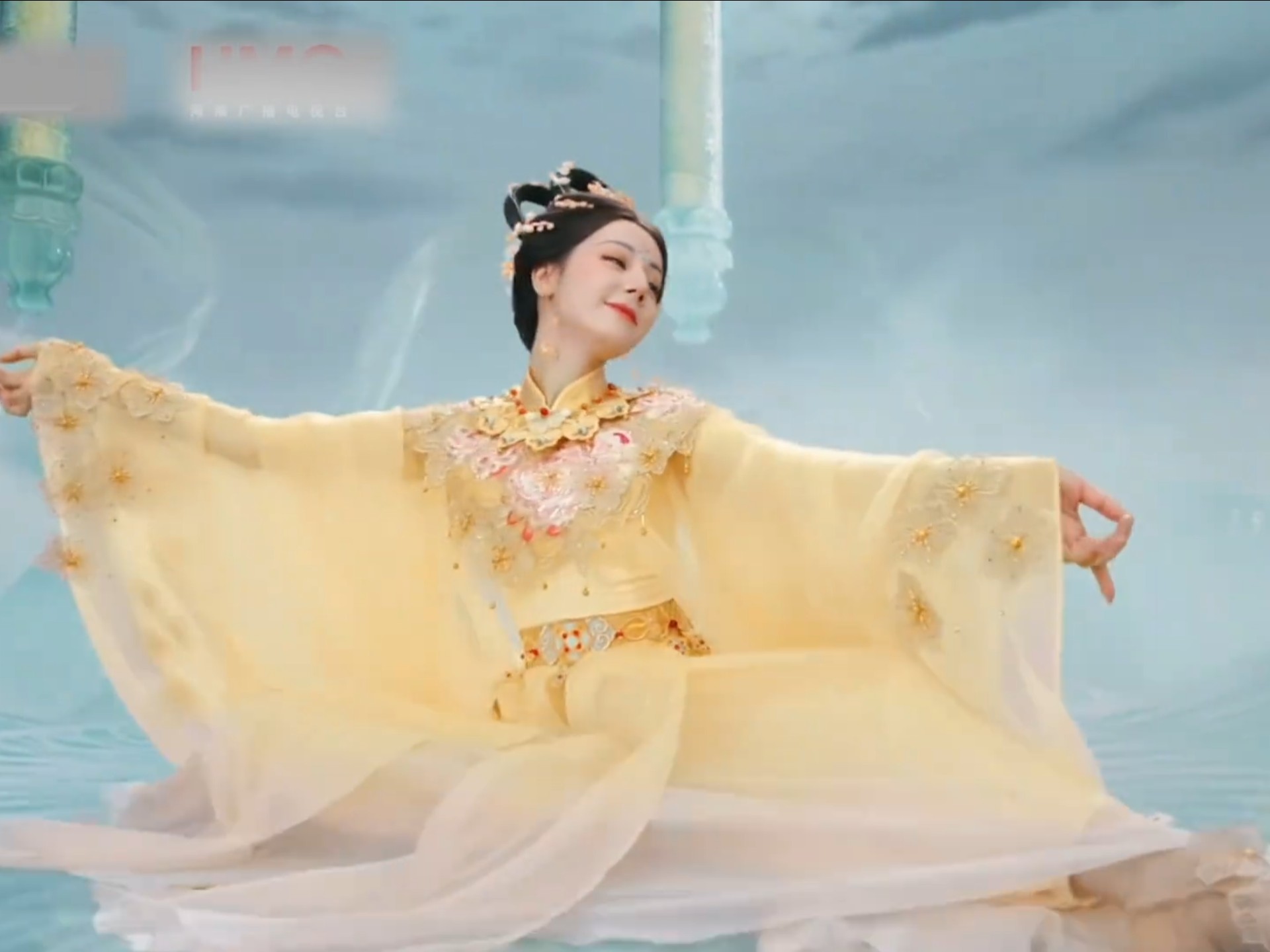 迪丽热巴《天女散花》全过程!无法用言语形容得美!