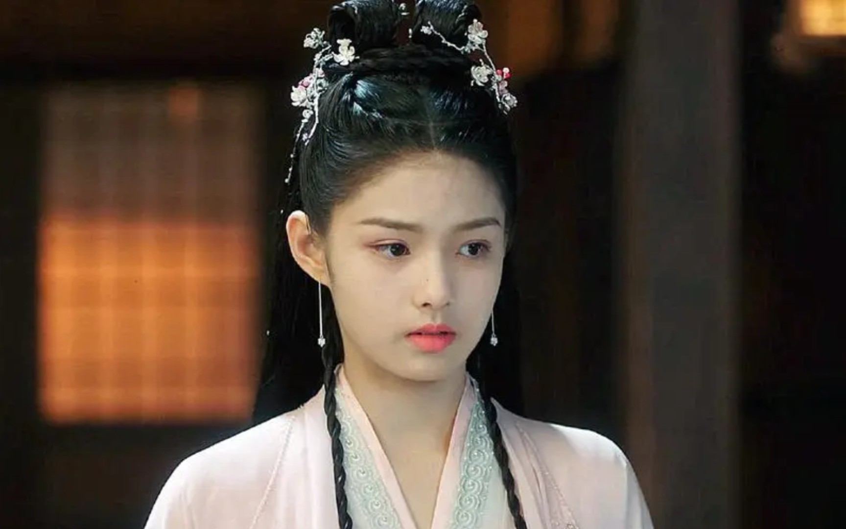 且试天下 白琅华 艾米 发型