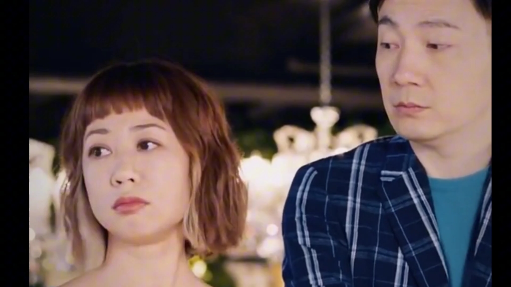 张家妍职场独立女性魅力四射