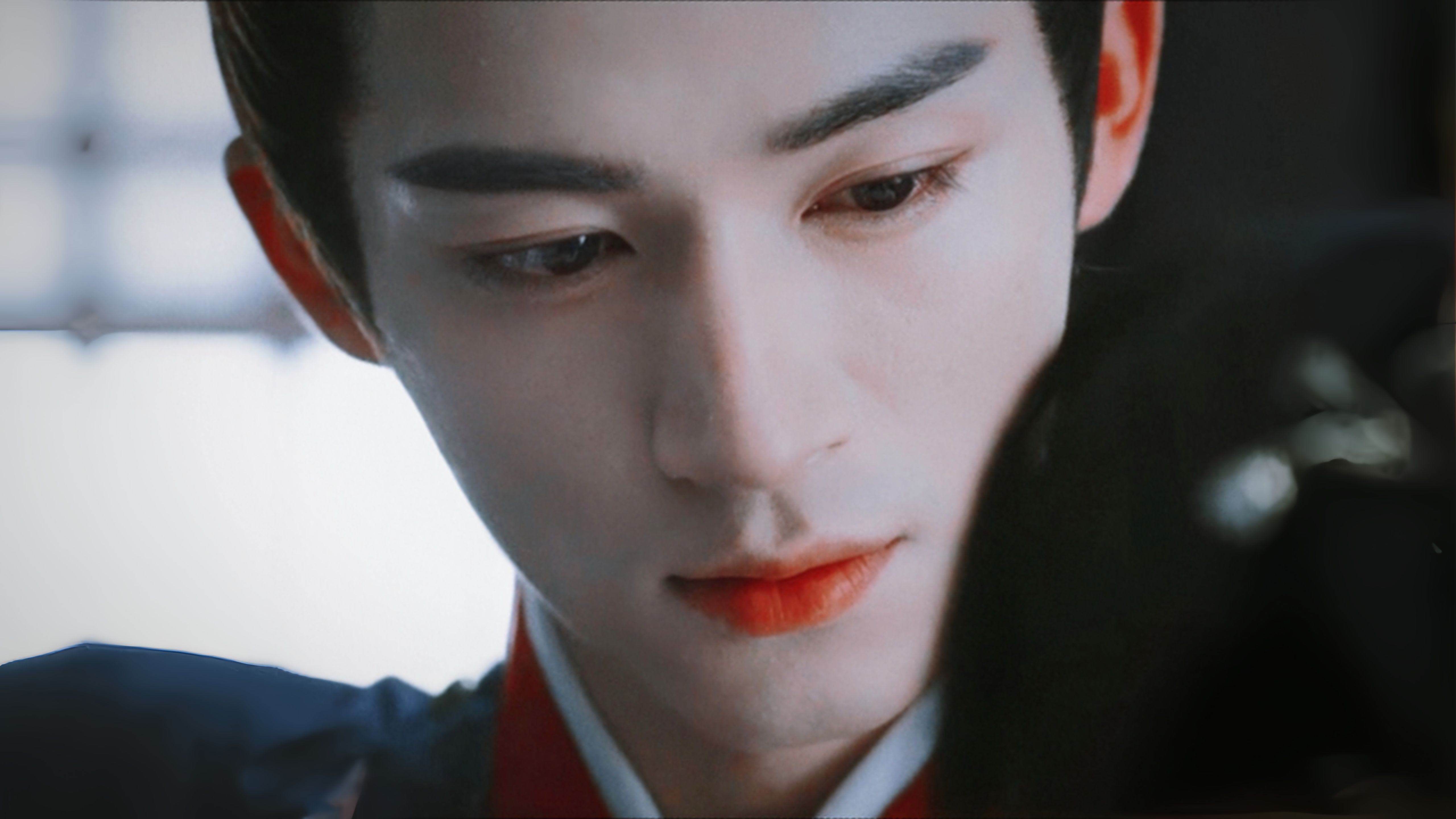 妖媚的眼神好勾人!但还是被老婆狠狠拿捏住了!