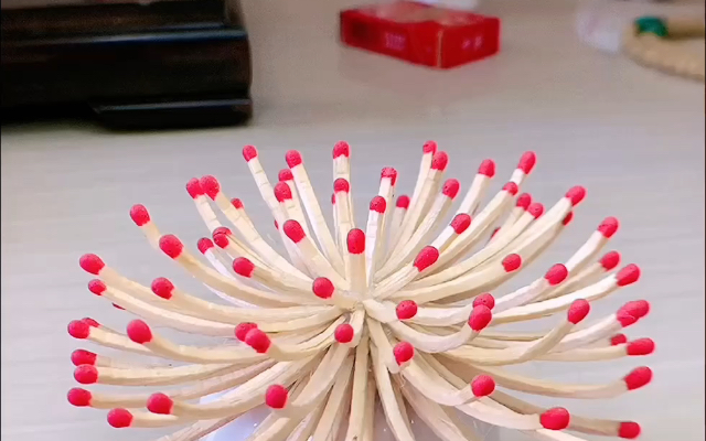 用火柴做手工艺术作品