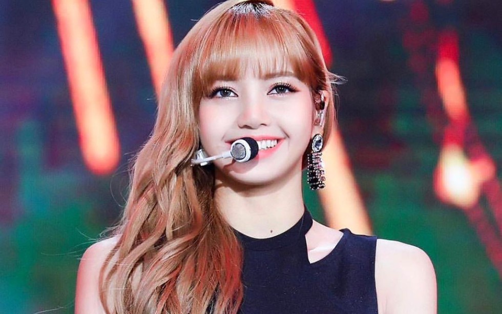 【lisa】辣丽萨喝水的样子太可爱了太唯美了_哔哩哔哩)つロ