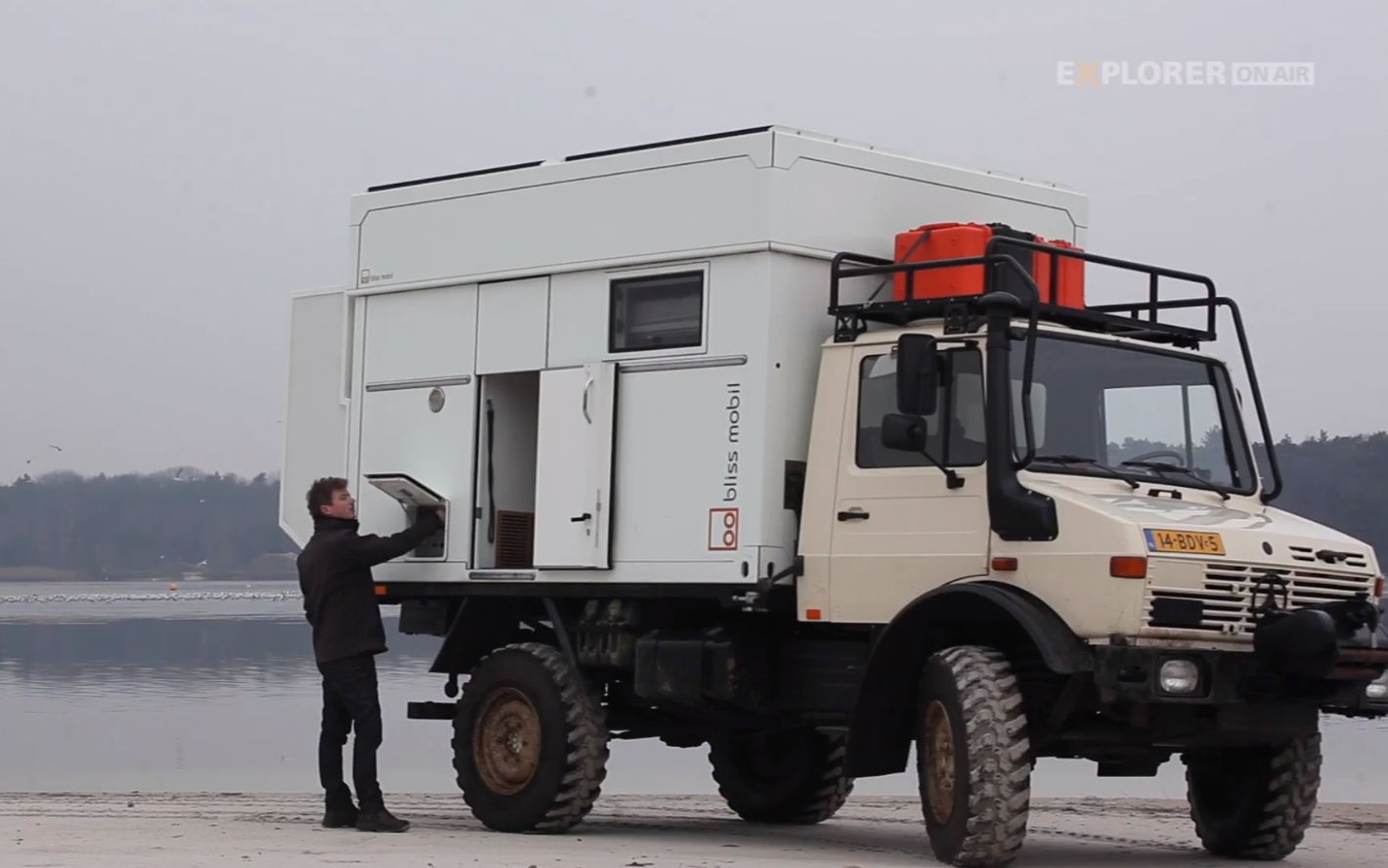 乌尼莫克4x4越野房车 - blissmobil 11英尺箱体