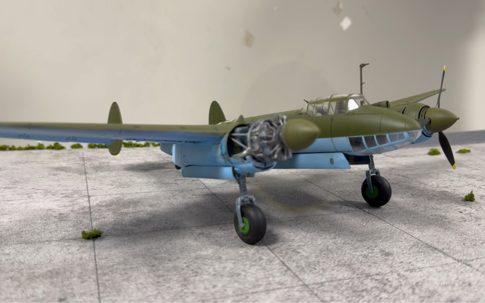 1/48图2轰炸机"发动机试车"