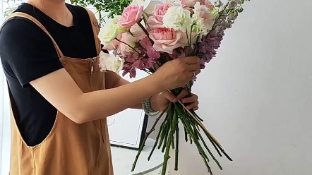 日常花束|荔枝玫瑰混搭花束制作教程