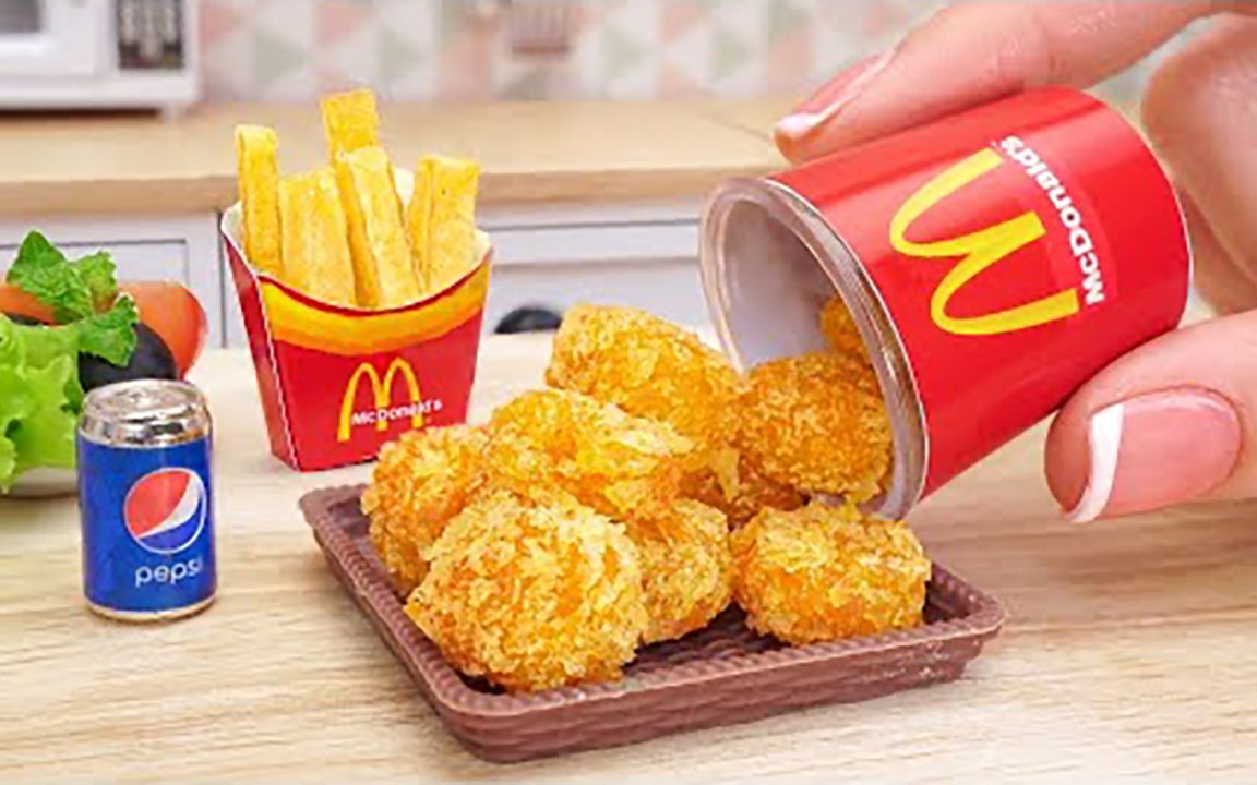 迷你厨房 | 麦乐鸡块 麦当劳鸡块 炸鸡 美味小吃 自制麦当劳炸鸡 麦乐