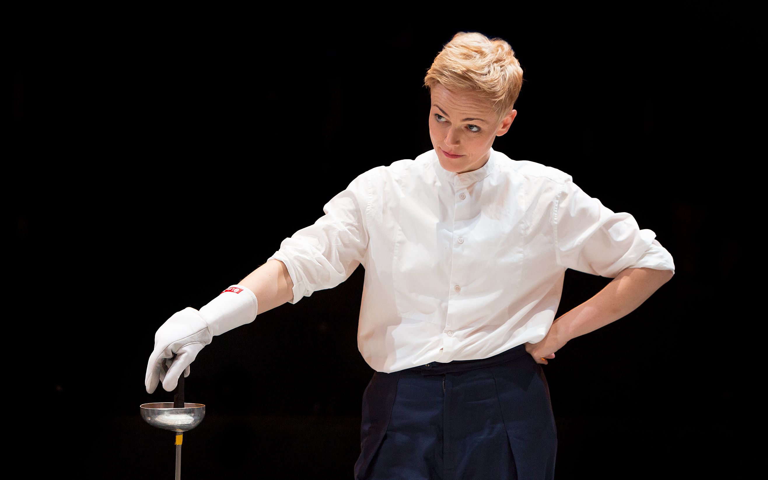 [图]【话剧】哈姆雷特 Maxine Peake as Hamlet (朱生豪译本)