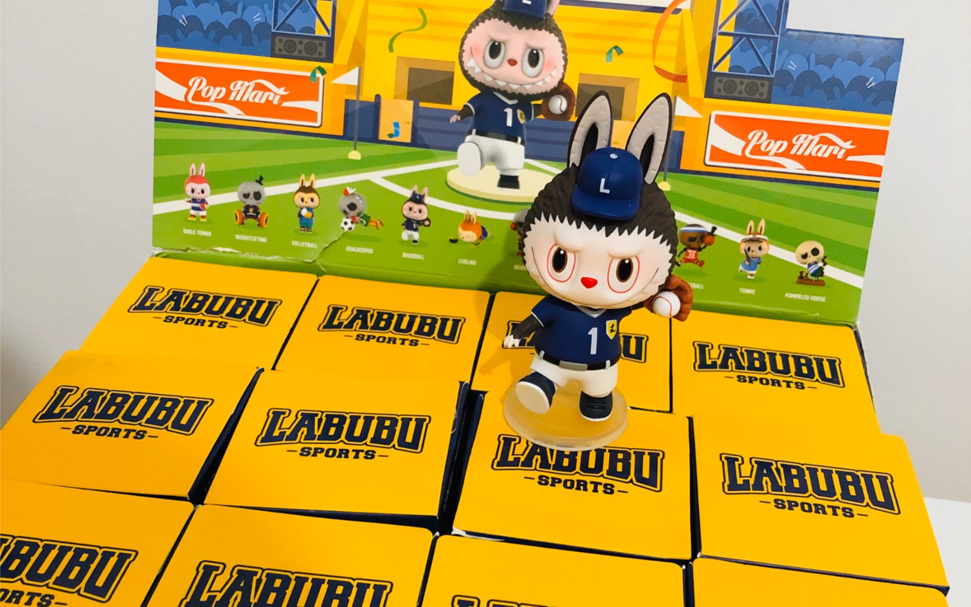 popmart 泡泡玛特 | labubu 拉布布运动系列开箱视频—棒球