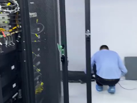 带你了解IDC机房如何上架设备