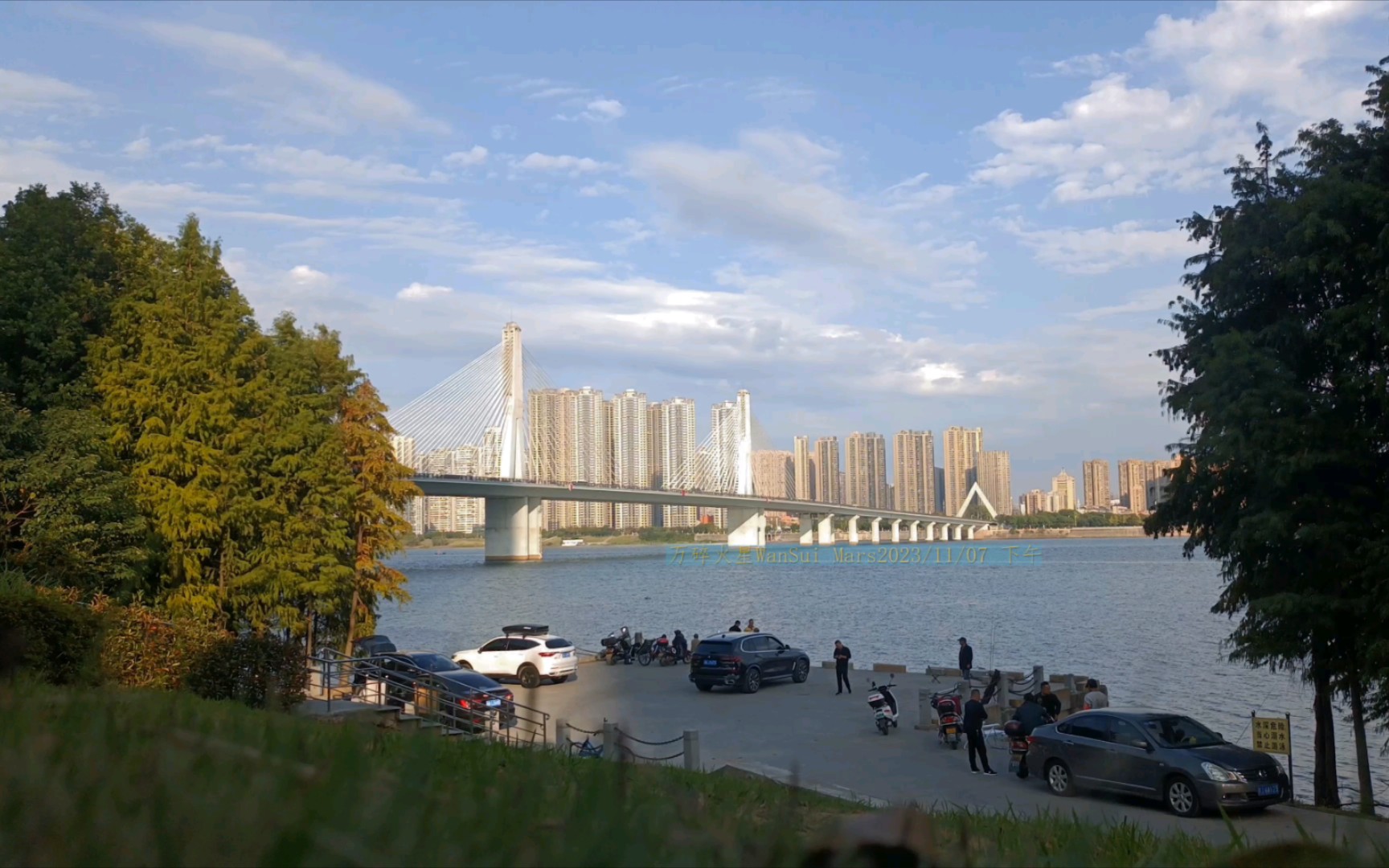 红米note9 秋日长沙湘江边 天空延时