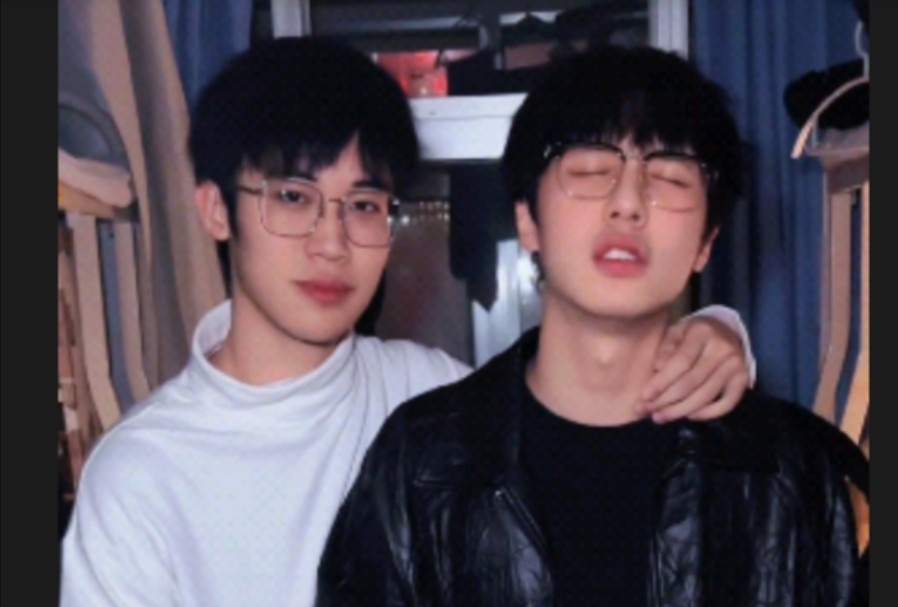 沙哥 也不愿是种告别!# 185大帅哥 # 吉他弹唱 # 保留