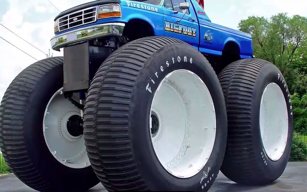 具有奇异形状和特征的汽车