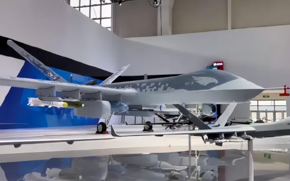 "翼龙3"无人机震撼亮相!