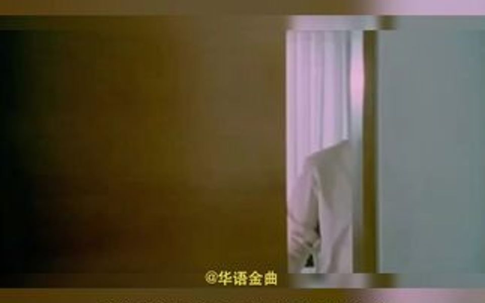 《门没锁》由梁伟丰作曲,林宇中、李志清共同填词,黄品冠演唱.收录于2004年发行的《门没锁》同名专辑,专辑共包含10首歌曲,是品冠单飞后第四张...