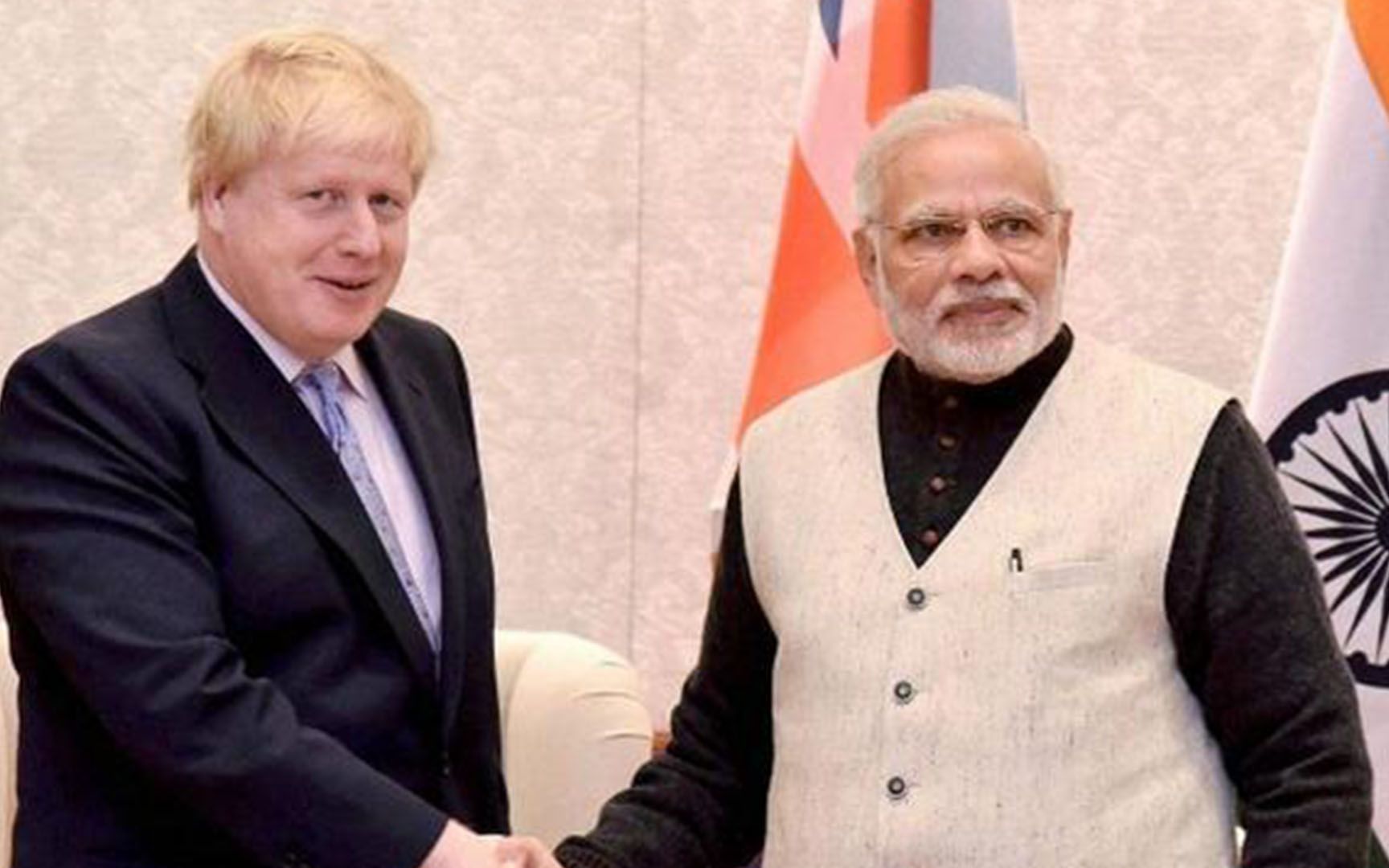 英国首相成印度阅兵主宾派航母到东亚英国对亚太雄心勃勃