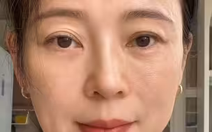 49岁熟姨怼脸自拍 你喜欢吗?