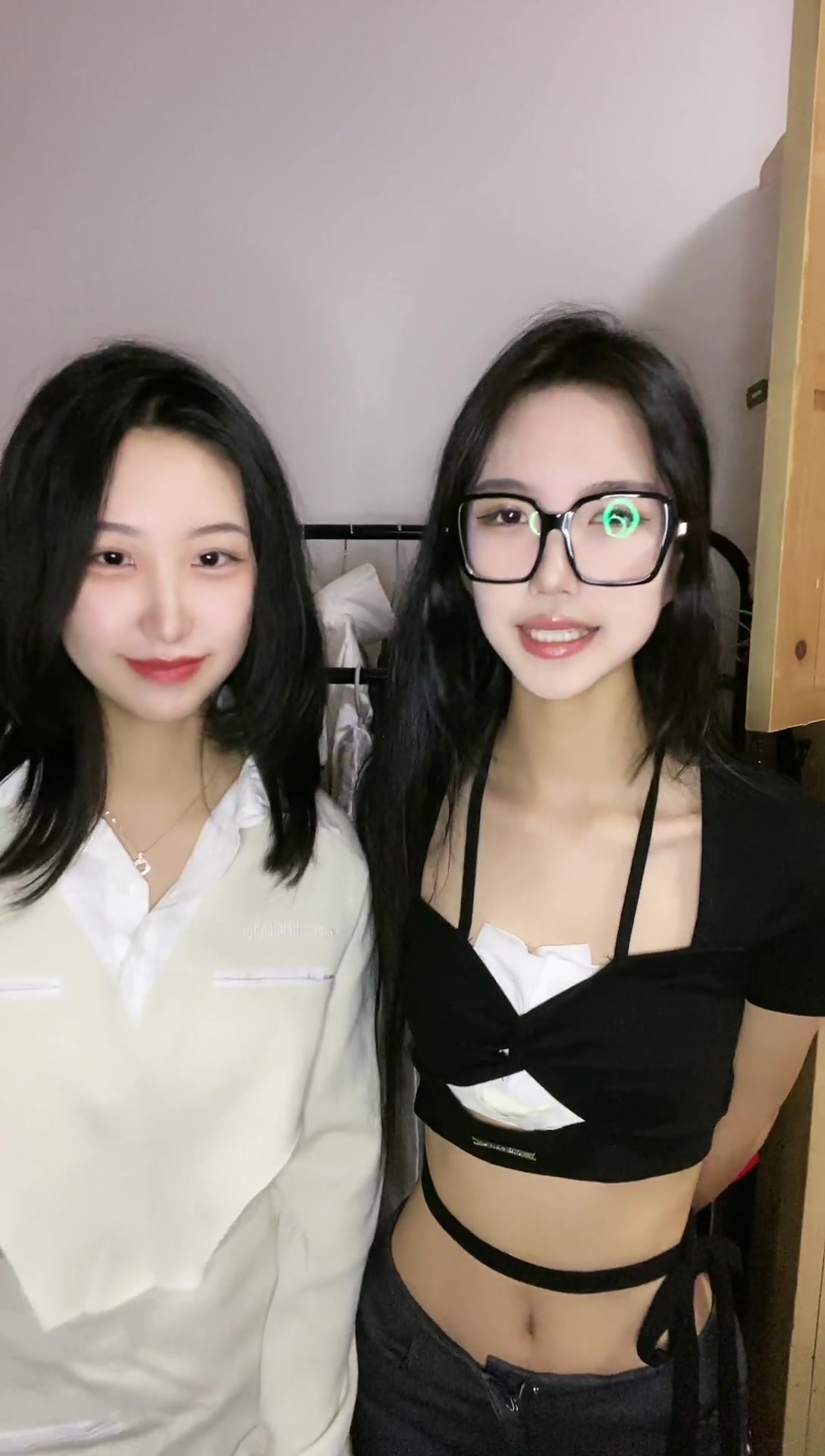 蓝光_抖音_菲菲·_在职空姐_20220922202239