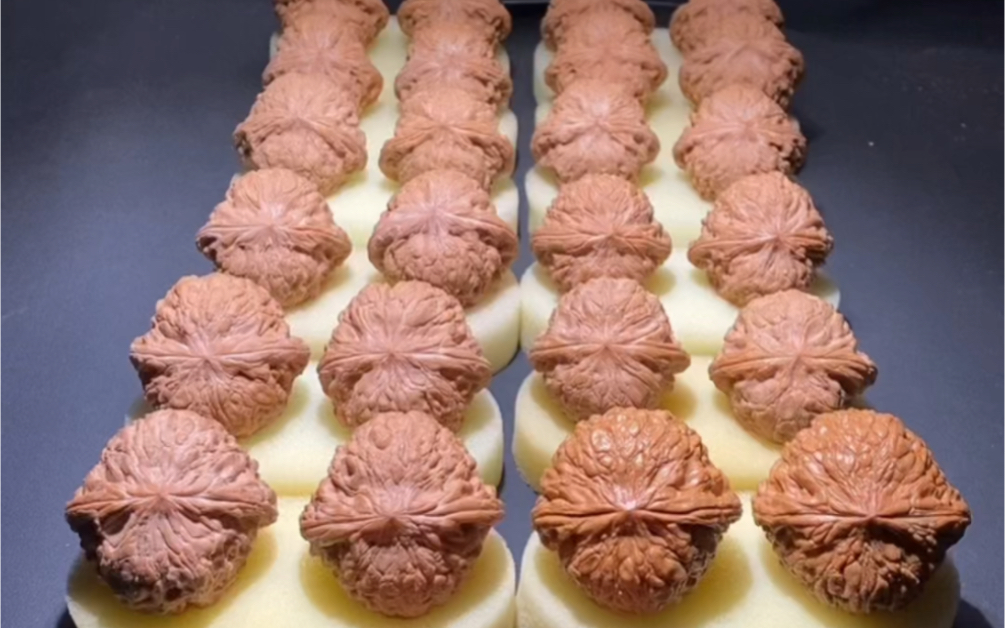 文玩核桃之和尚头