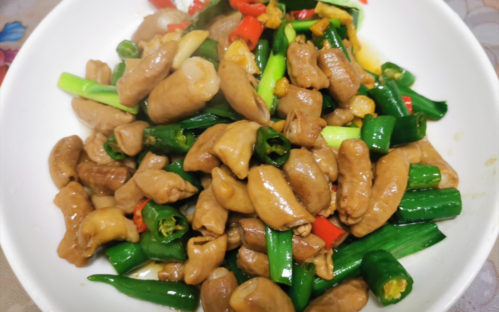 每天分享一道家庭菜-海南版爆炒猪小肠