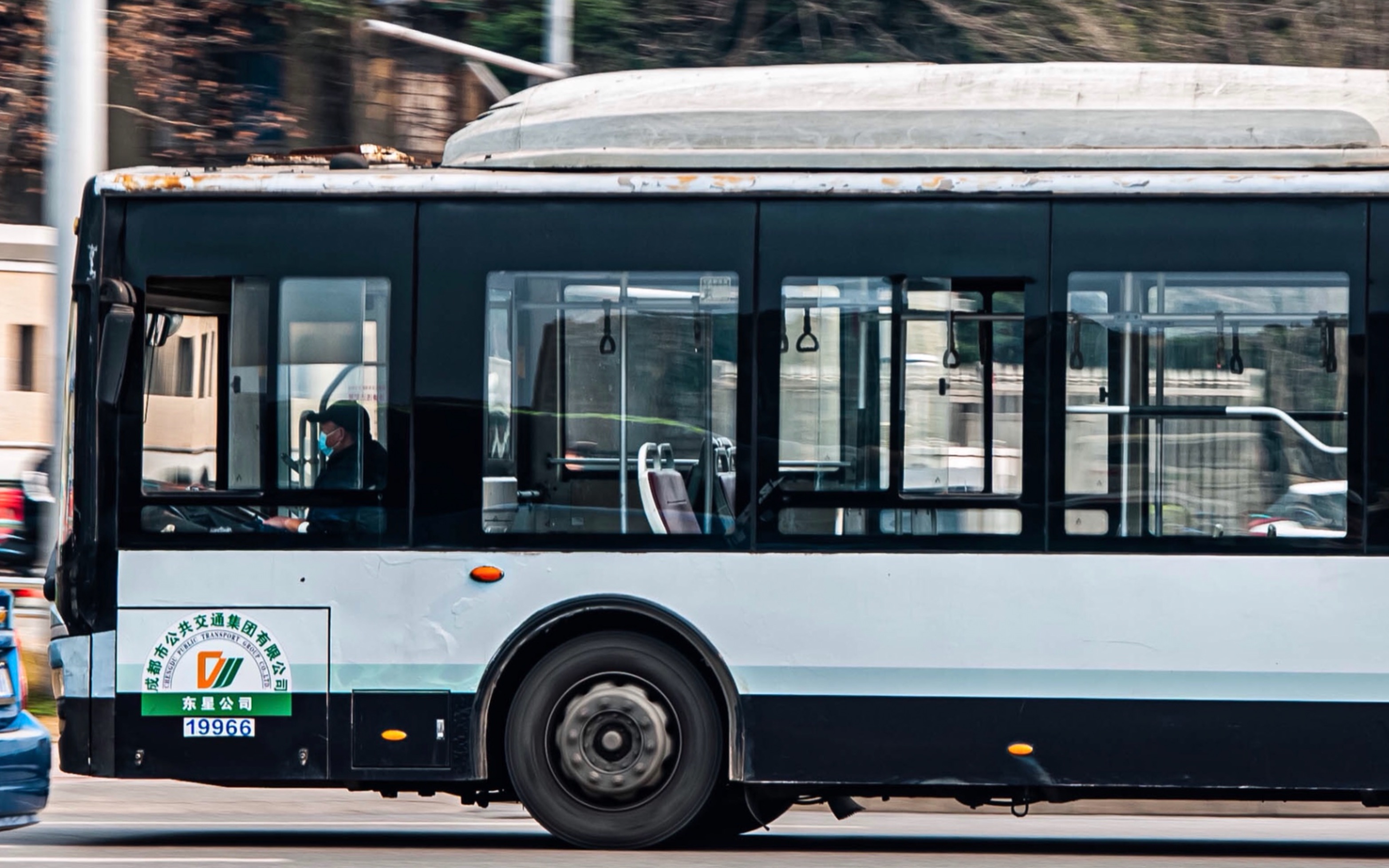 [成都公交]cdk6122chr(2011)芝麻糊车内行走声