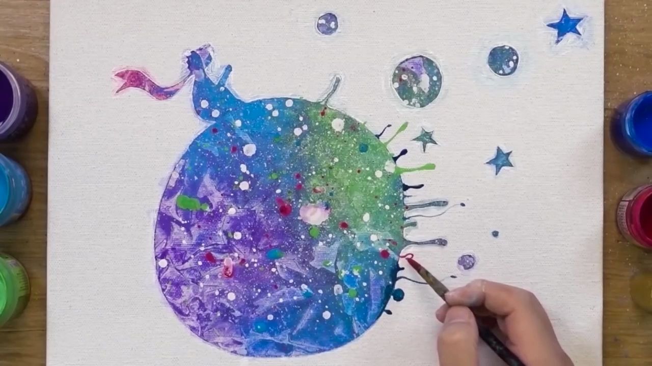 用保鲜膜画小王子的b612星球